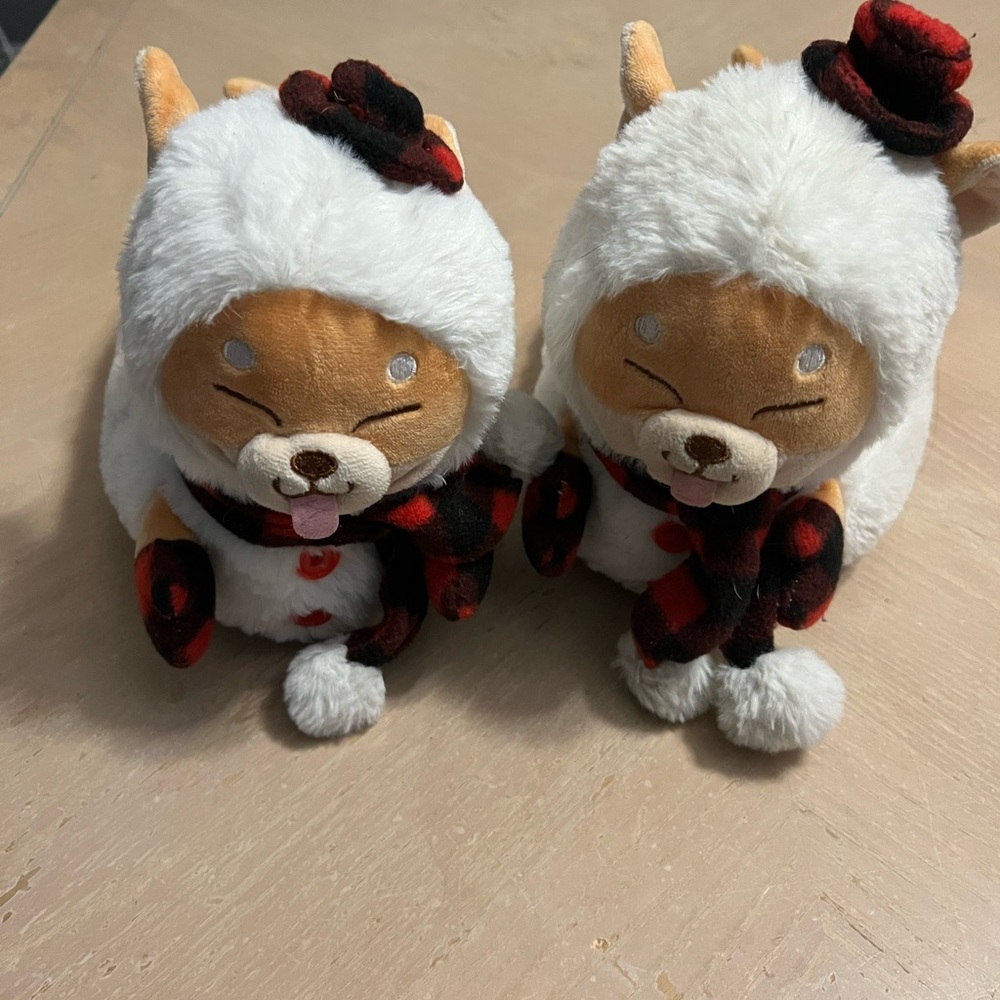Aerie Cozy Plush Slippers with Red and White Accents